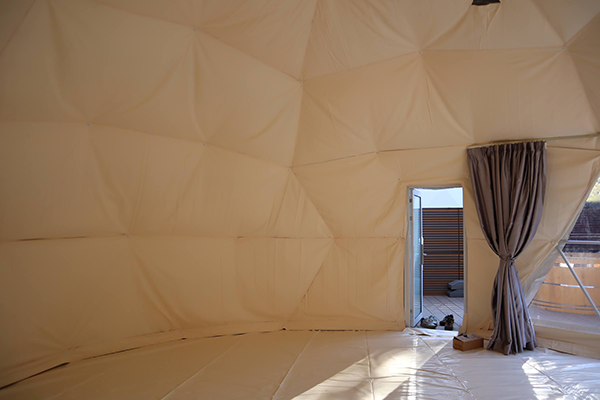 写真：ドームテント